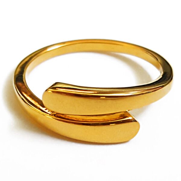 anillo de oro de mujer